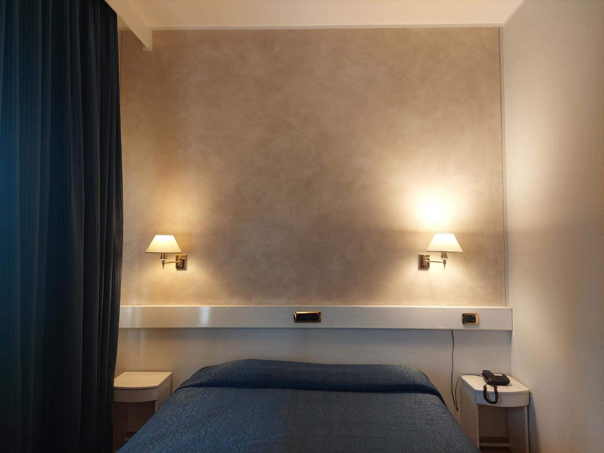 Eurohotel Piacenza Eksteriør billede