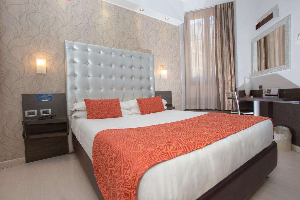Eurohotel Piacenza Værelse billede