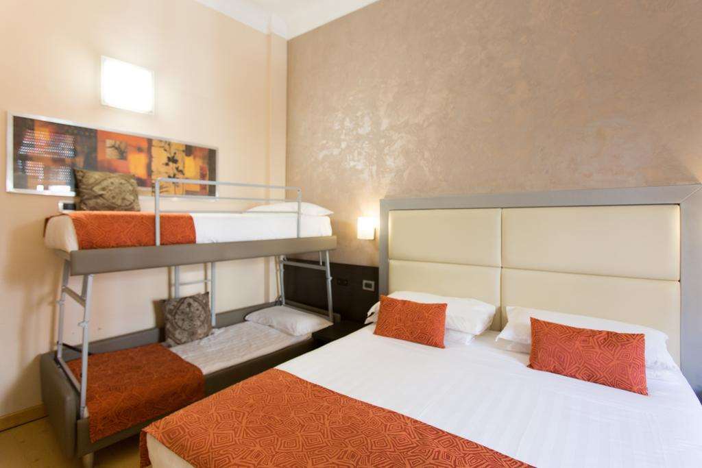 Eurohotel Piacenza Værelse billede